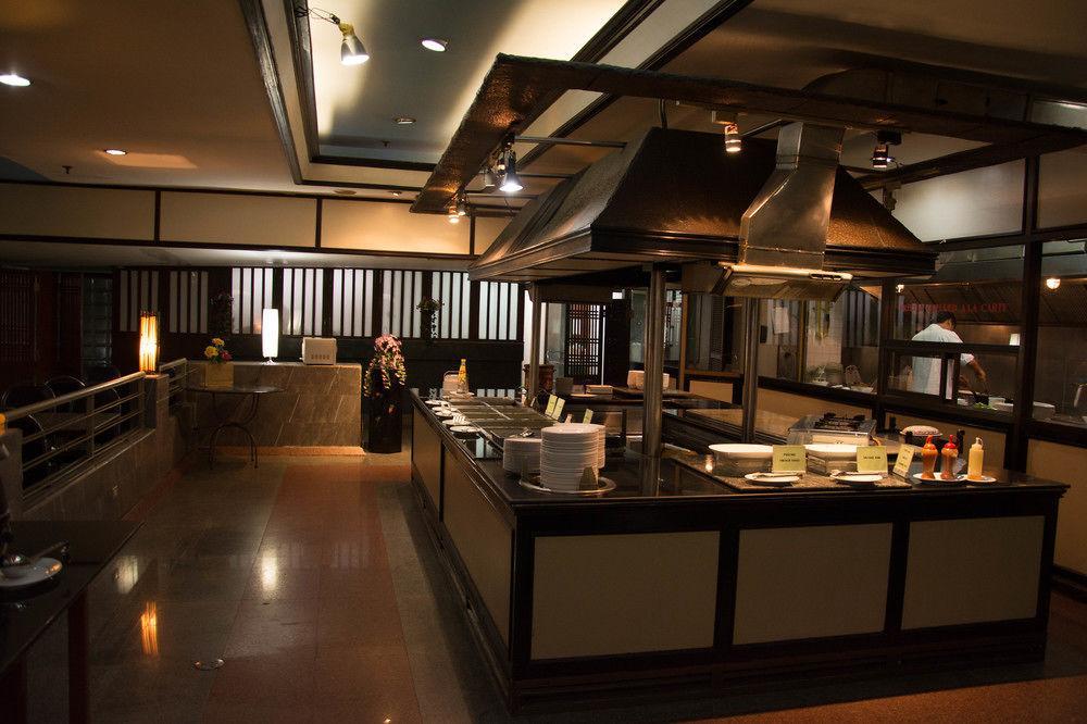 Maxx Hotel Bangkok Luaran gambar
